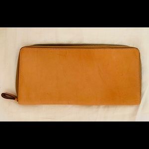 Cole haan travel wallet